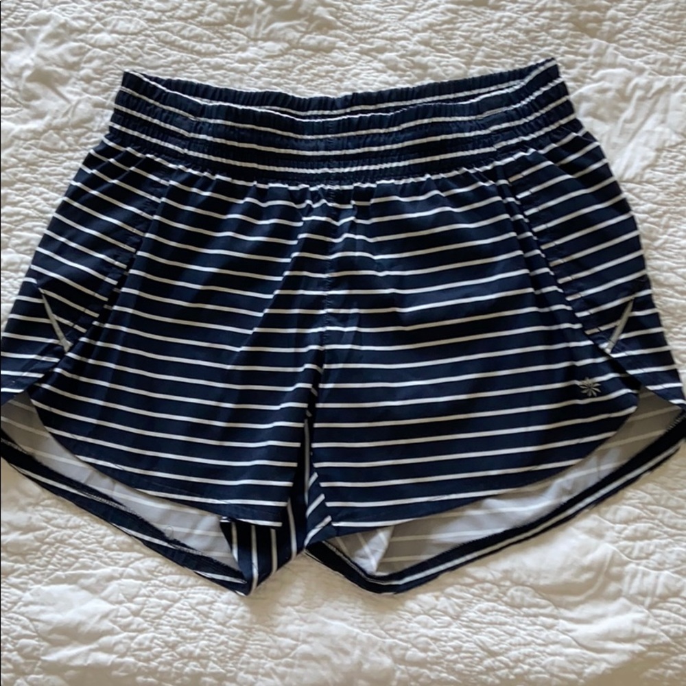 Athleta short